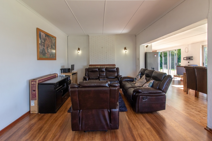 4 Bedroom Property for Sale in West Bank Eastern Cape